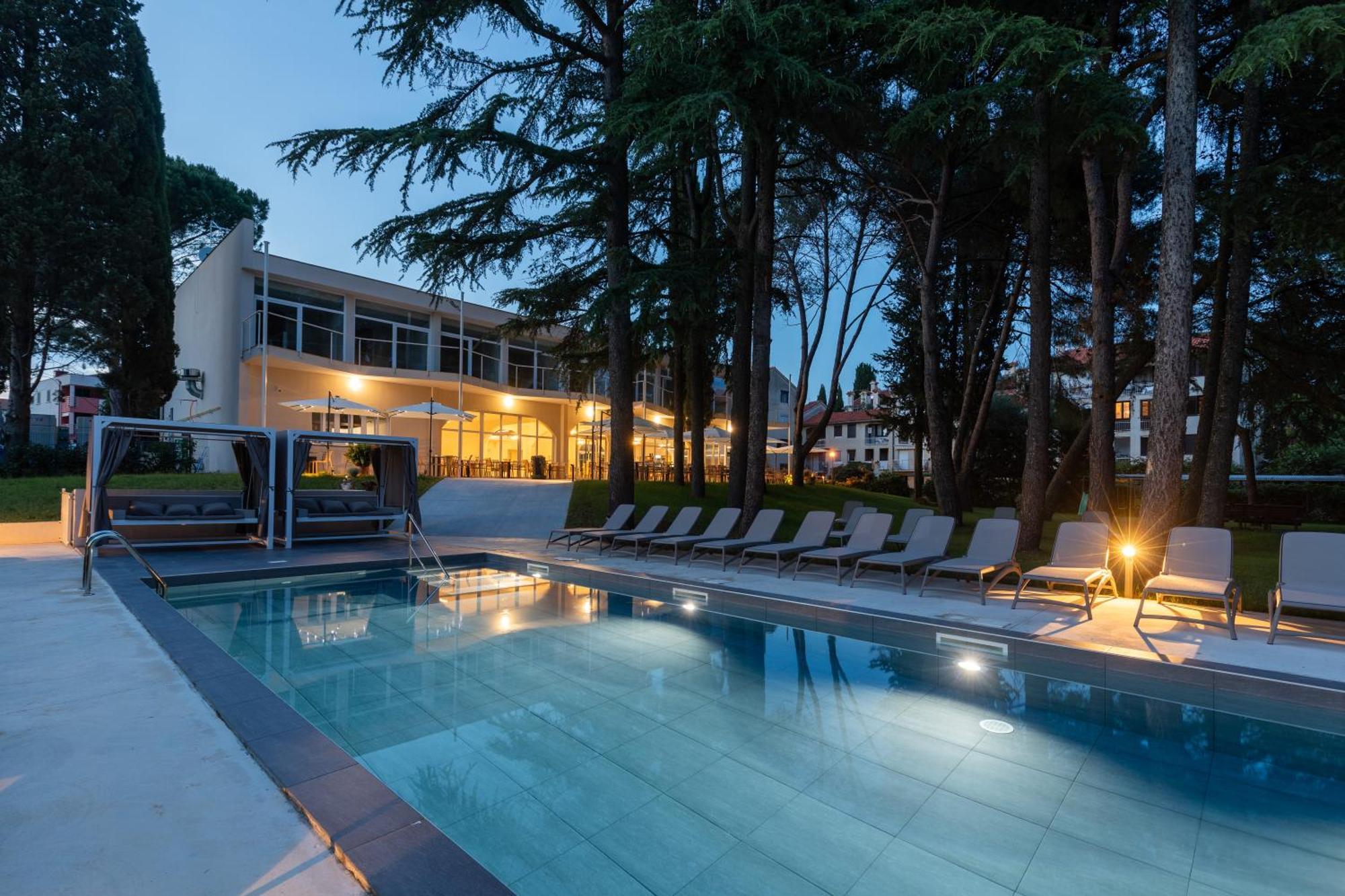 Hotel Emaus Novigrad Istria Εξωτερικό φωτογραφία